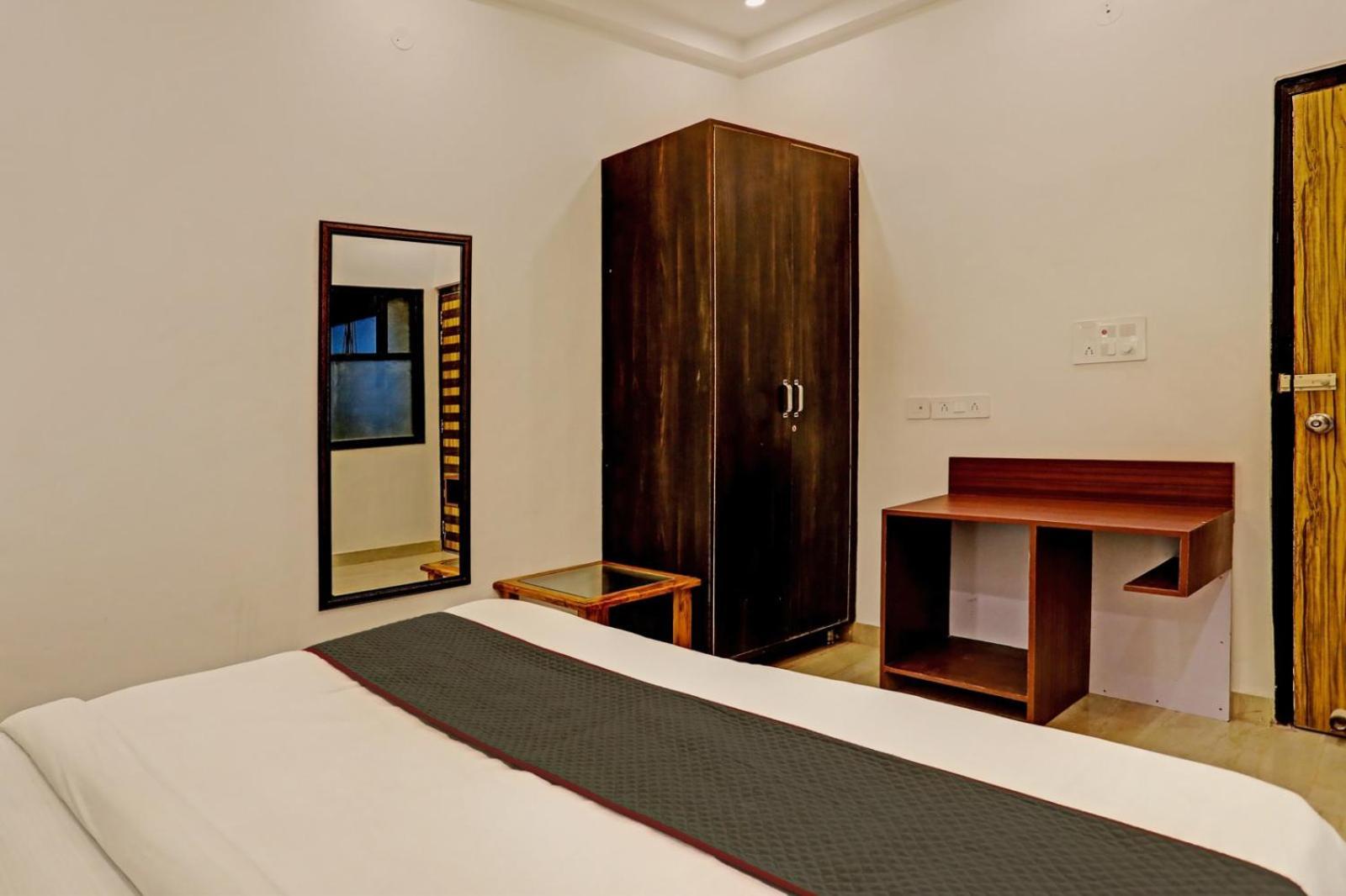 ניו דלהי Hotel Golden Prime King מראה חיצוני תמונה
