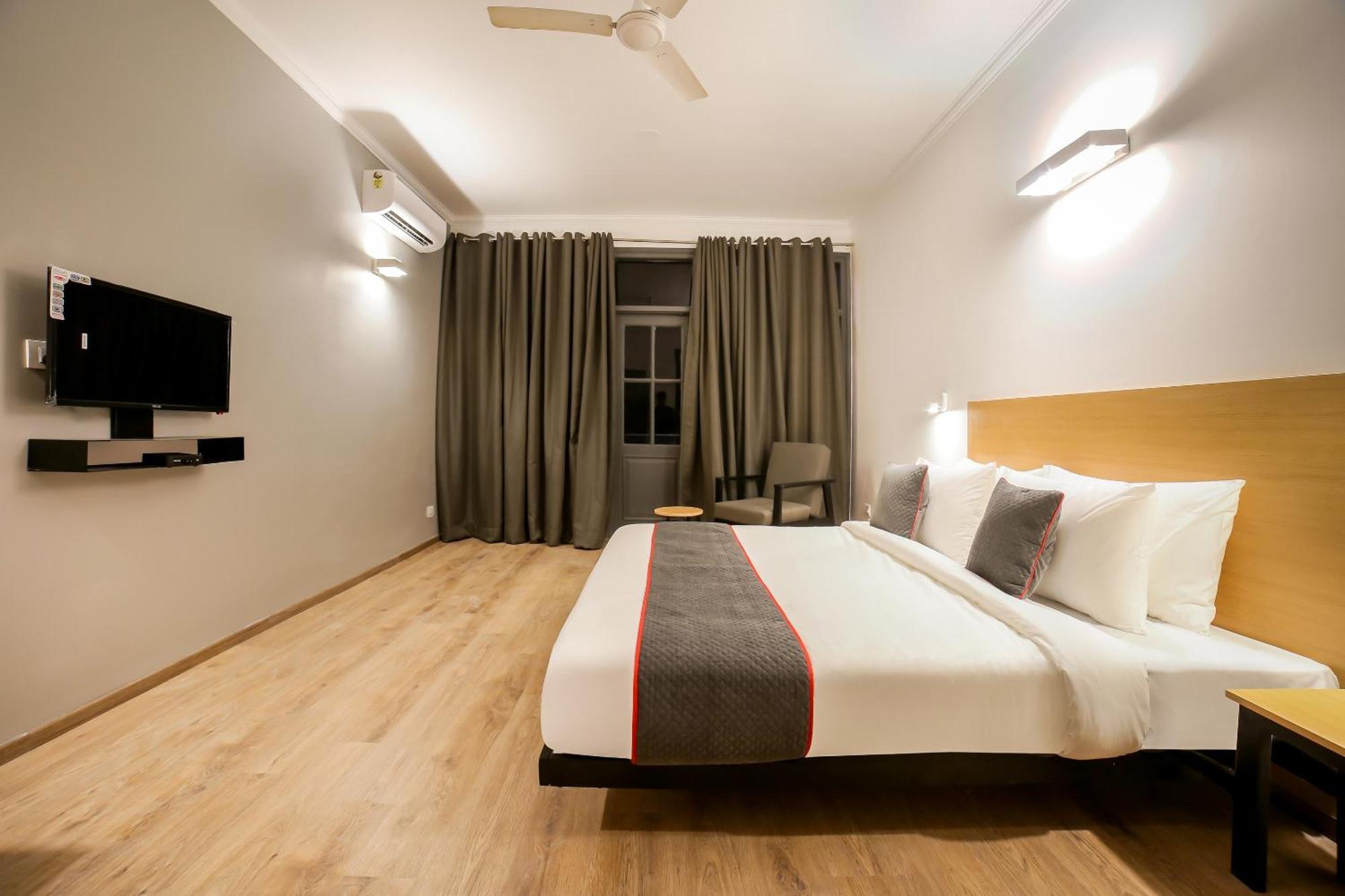 ניו דלהי Hotel Golden Prime King מראה חיצוני תמונה